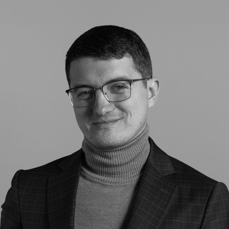 Євген Страхов